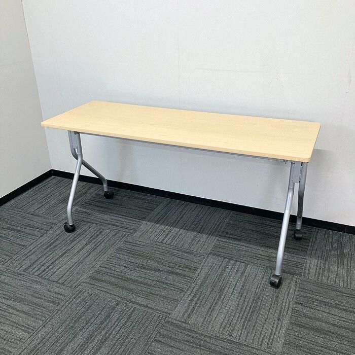 トーカイスクリーン 平行スタックテーブル［幕板無し］ W1400×D500×H700 天板：ナチュラル/脚：シルバー 中古 ⑳